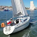 Vintage Sailboat Experience