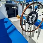 Vintage Sailboat Experience Лиссабон