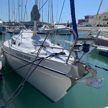 Vintage Sailboat Experience リスボン