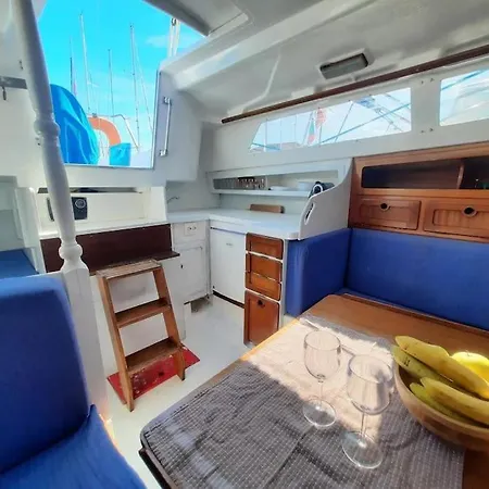 보트호텔 Vintage Sailboat Experience *